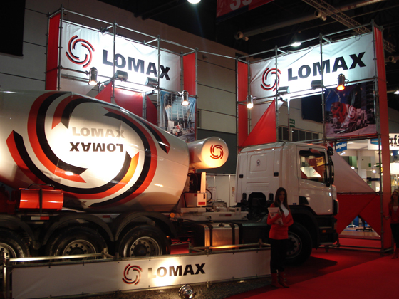 Lomax en Batimat 07